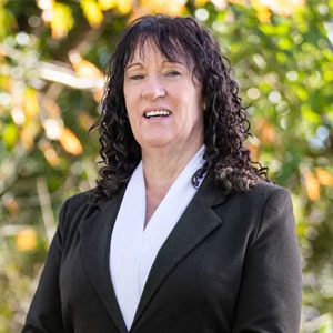 linda dillon ray white property management team hamilton