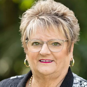 sharon du plessis ray white property management team hamilton